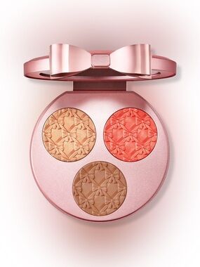 MAC Cosmetics Effervescence Extra Dimension Face Compact - Medium